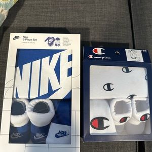 👟 NWT Nike & Champion Baby Sets